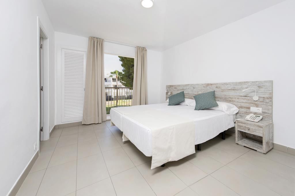 Sant Antoni de Portmany Apartamentos Vibra Riviera מראה חיצוני תמונה