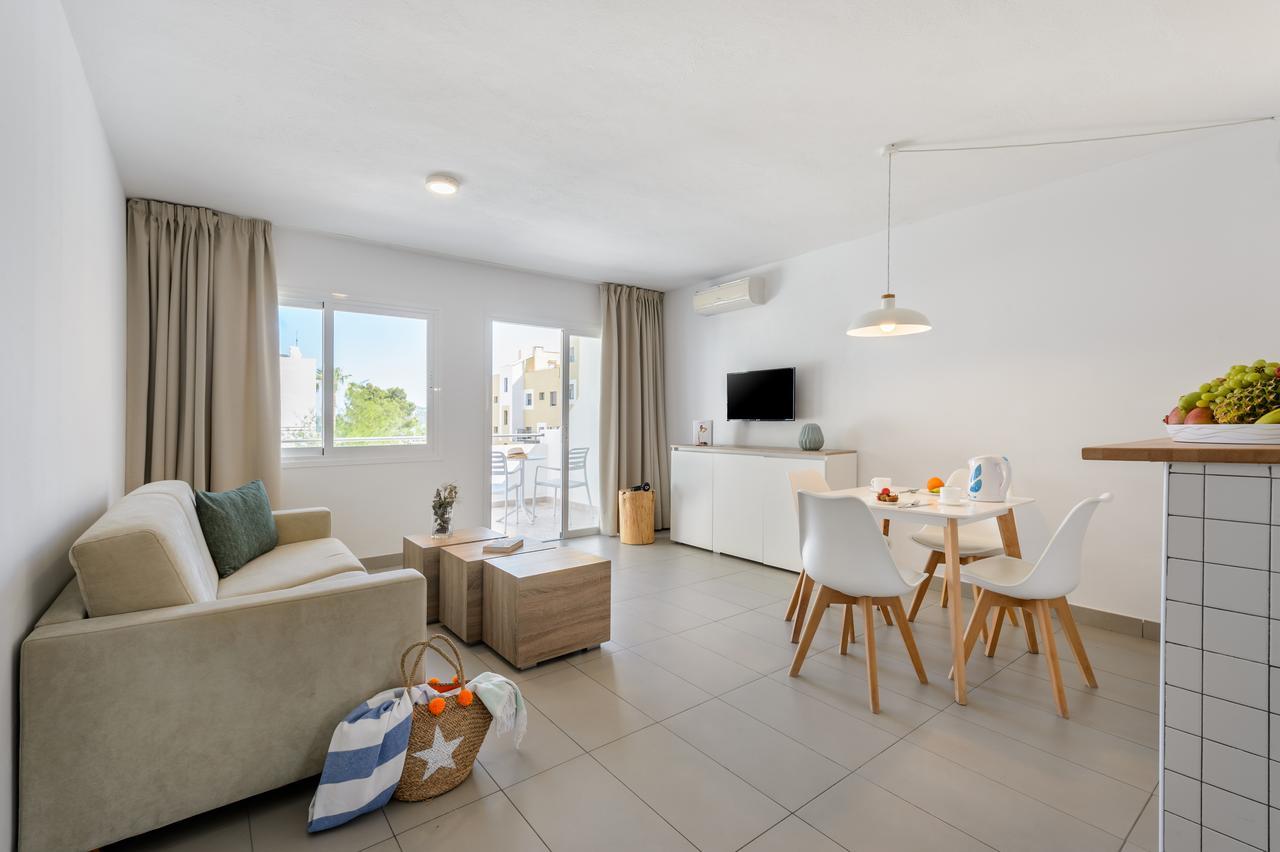 Sant Antoni de Portmany Apartamentos Vibra Riviera מראה חיצוני תמונה